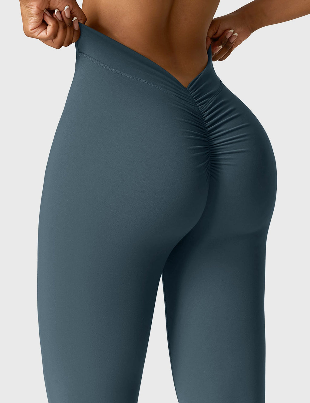 Legging Daze V-back évasé - AERLO