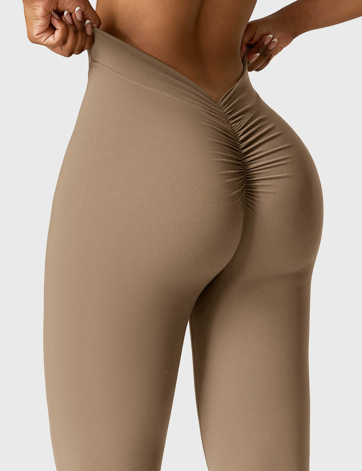 Legging Daze V-back évasé - AERLO