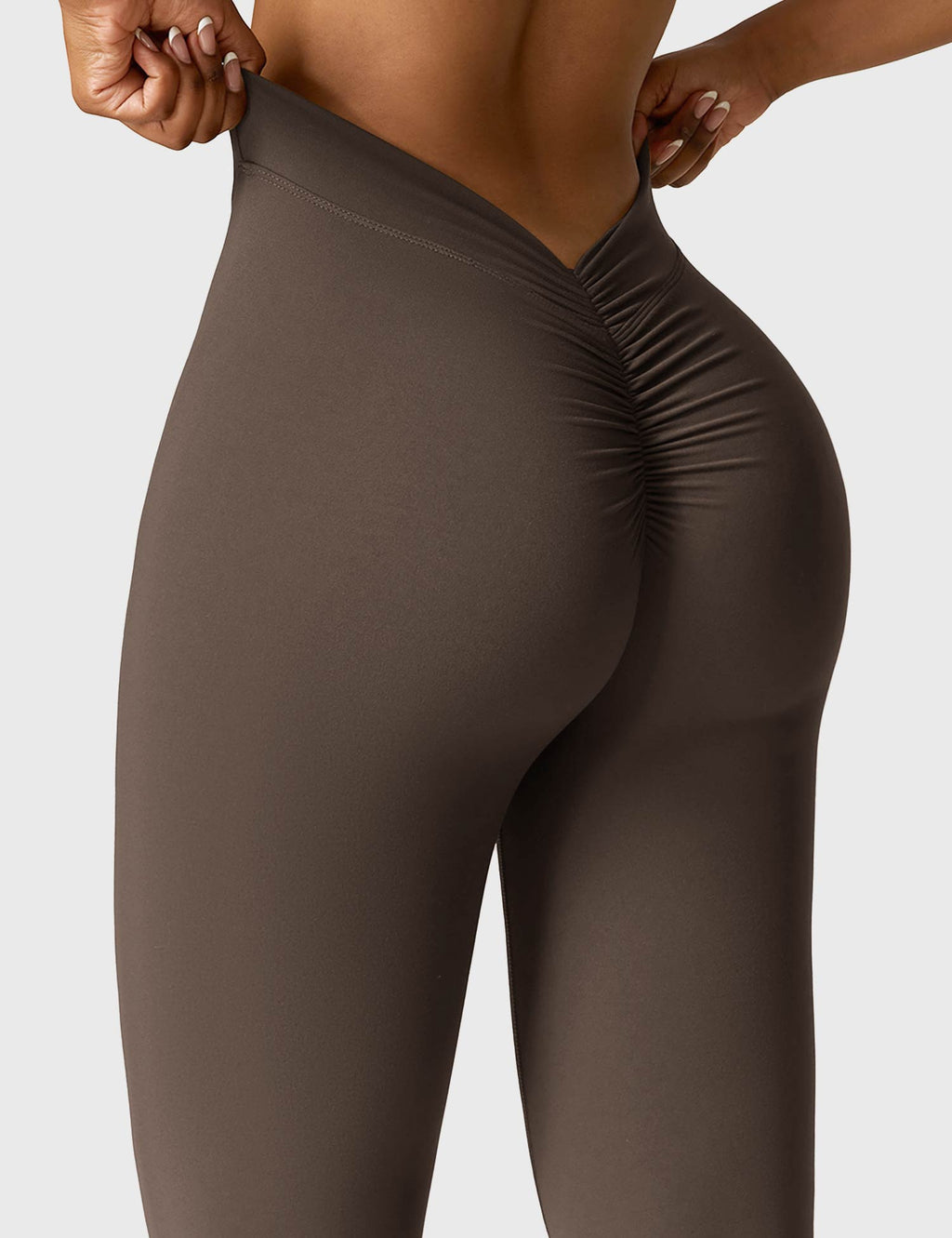 Legging Daze V-back évasé - AERLO