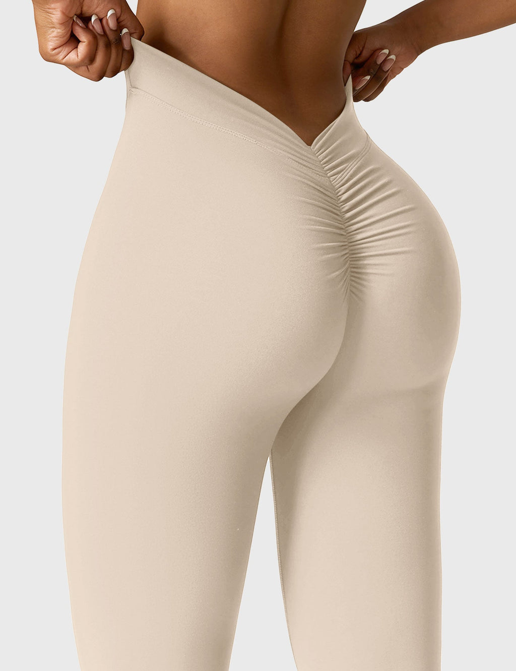 Legging Daze V-back évasé - AERLO