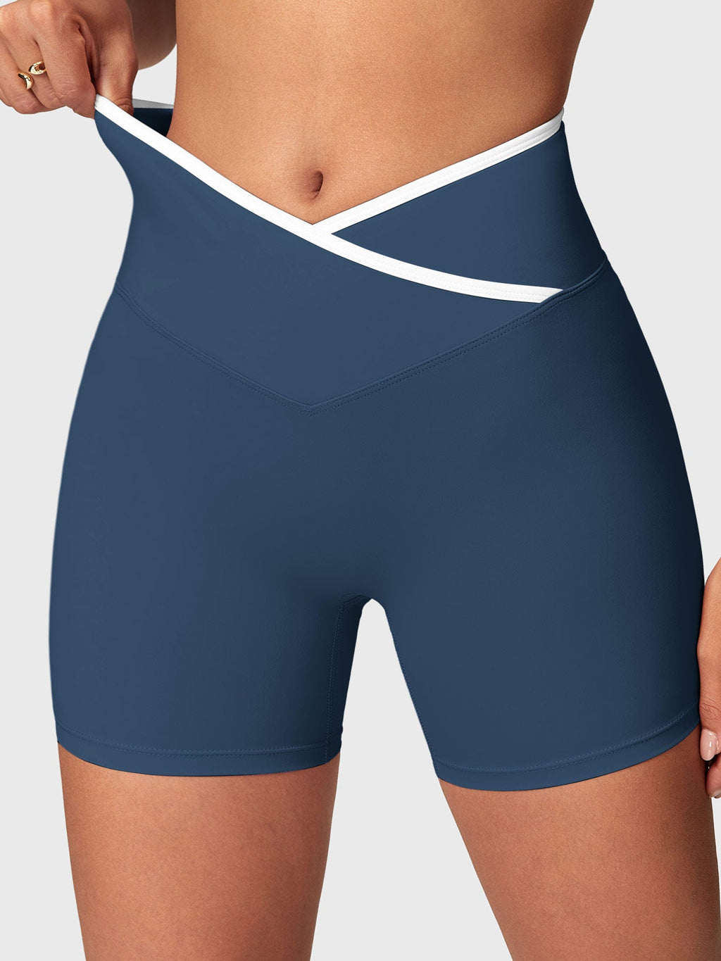 Short Alberta Contrast Trim - AERLO