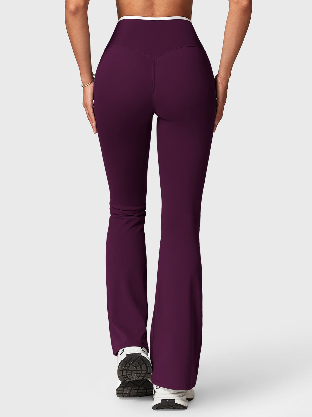 Alberta Contrast Trim Sports Set - AERLO