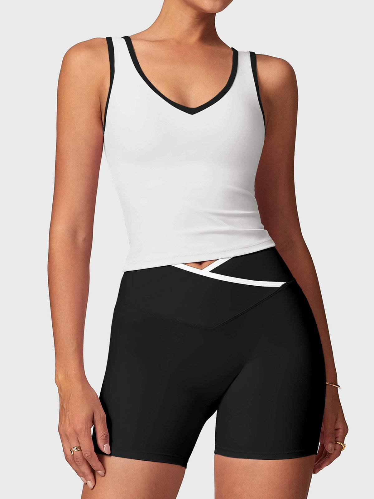 Short Alberta Contrast Trim - AERLO