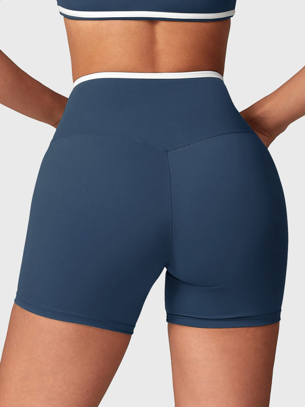 Short Alberta Contrast Trim - AERLO