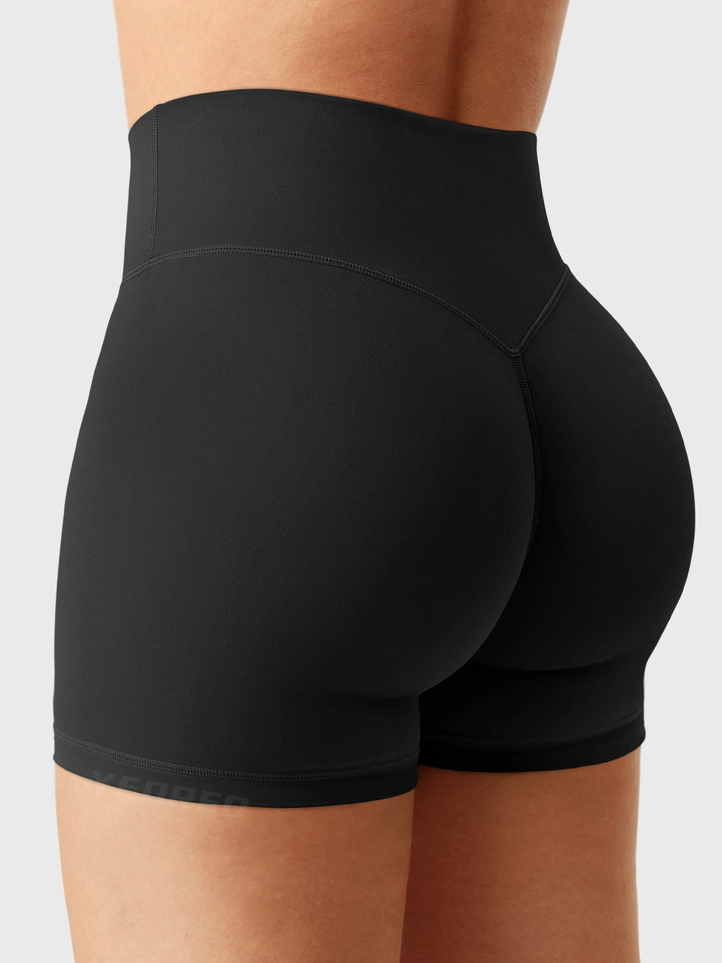 Short Craze 4.5" Scrunch - AERLO