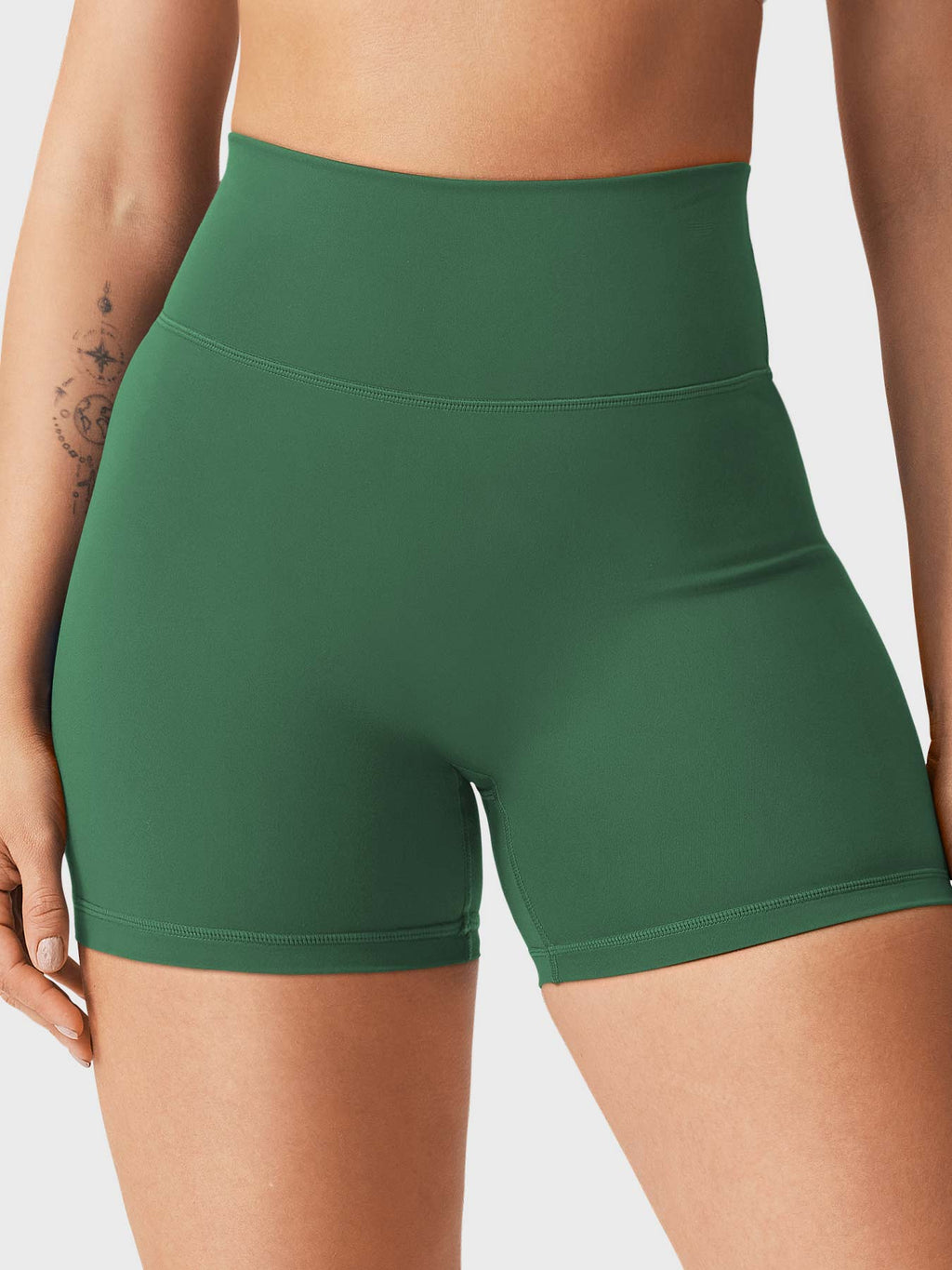 Short Craze 4.5" Scrunch - AERLO