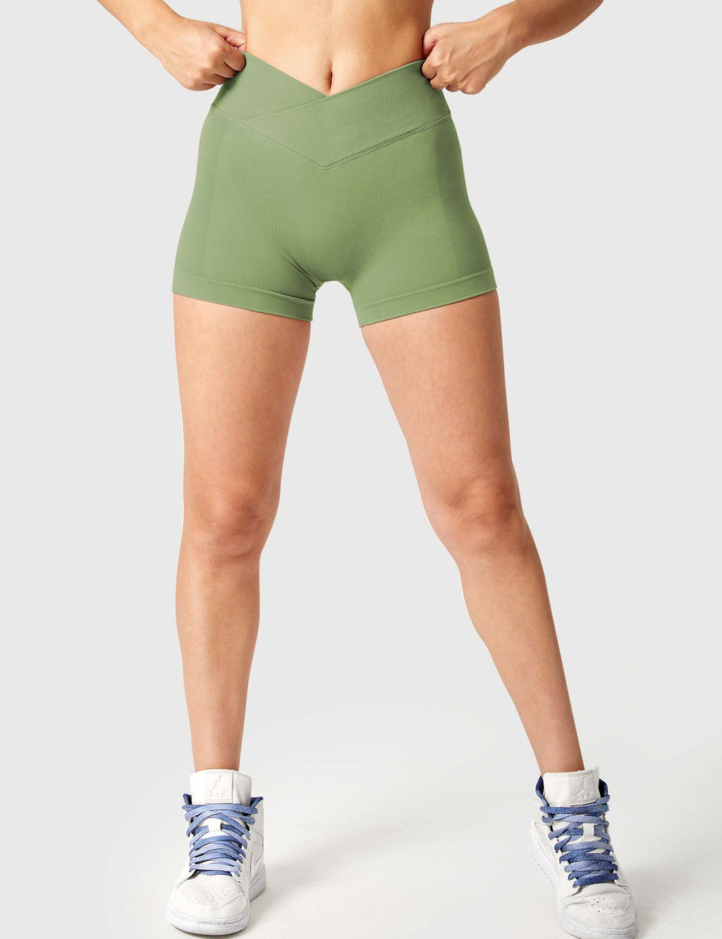 Short 3.6”Amplify V-Waistband - AERLO