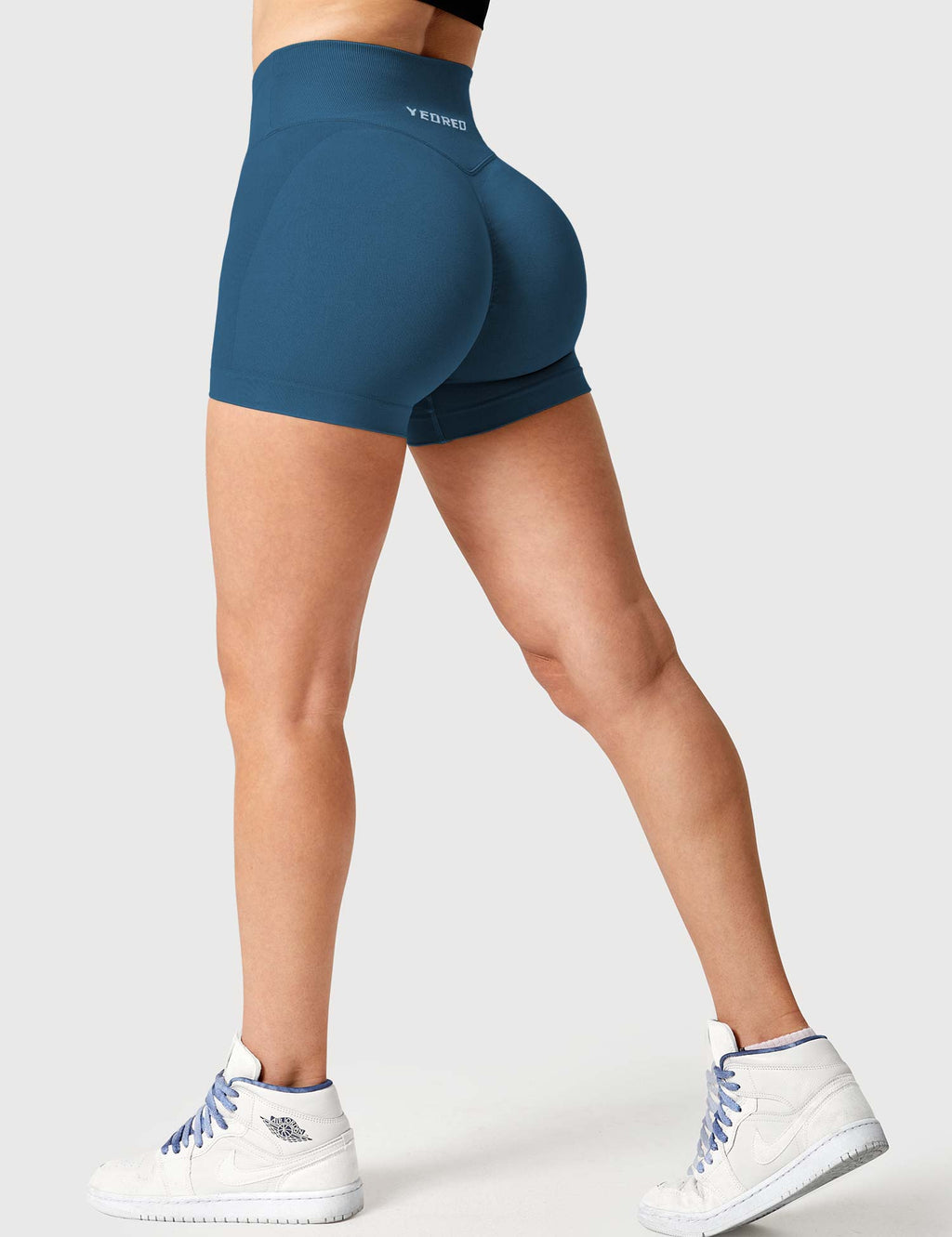 Short 3.6”Amplify V-Waistband - AERLO