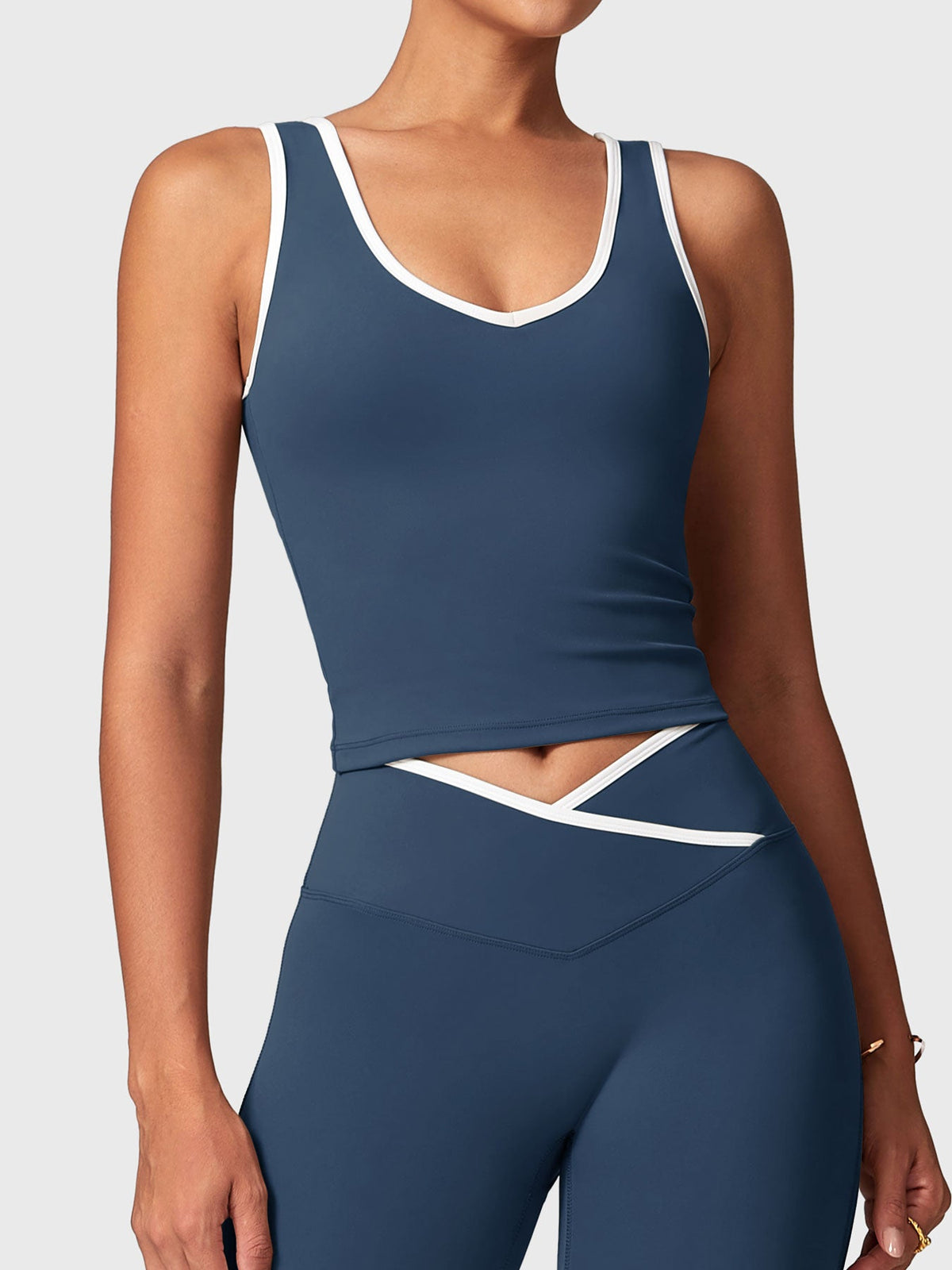 Alberta Contrast Trim Tank - AERLO