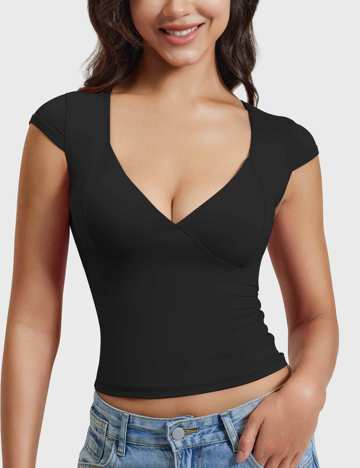 Haut Diva V Neck - AERLO
