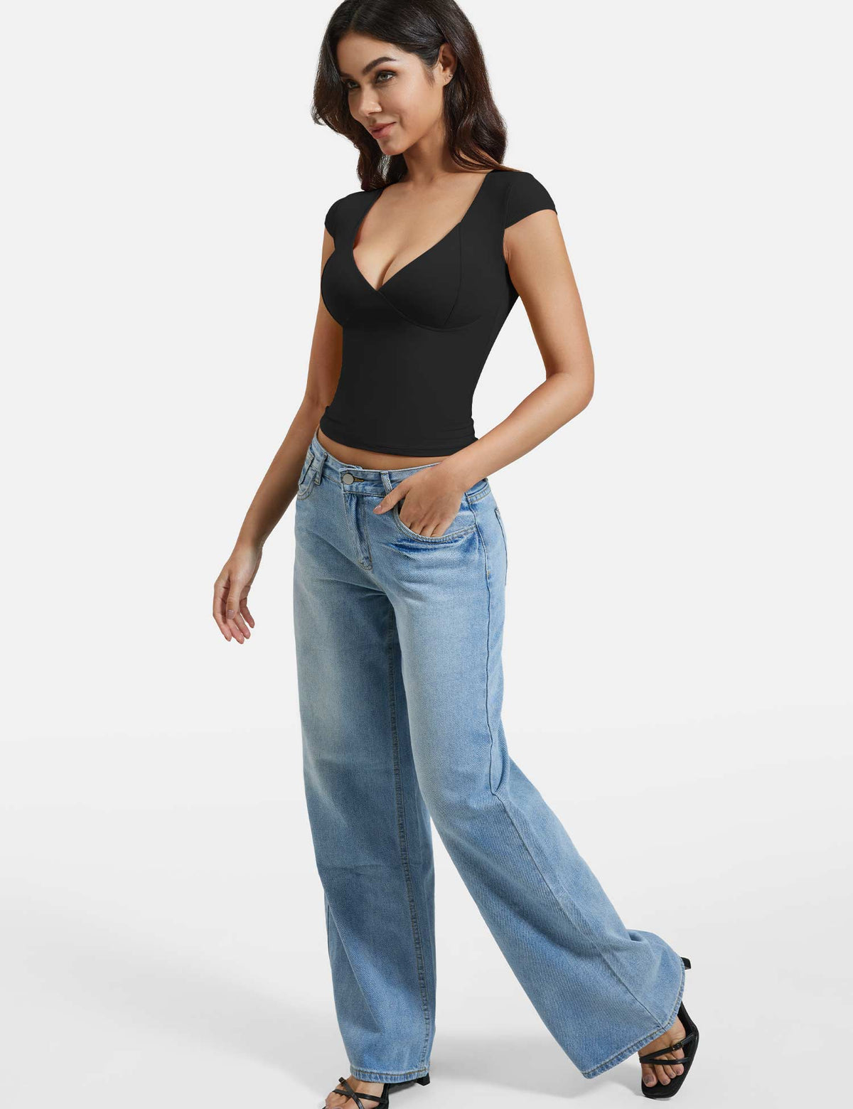 Haut Diva V Neck - AERLO