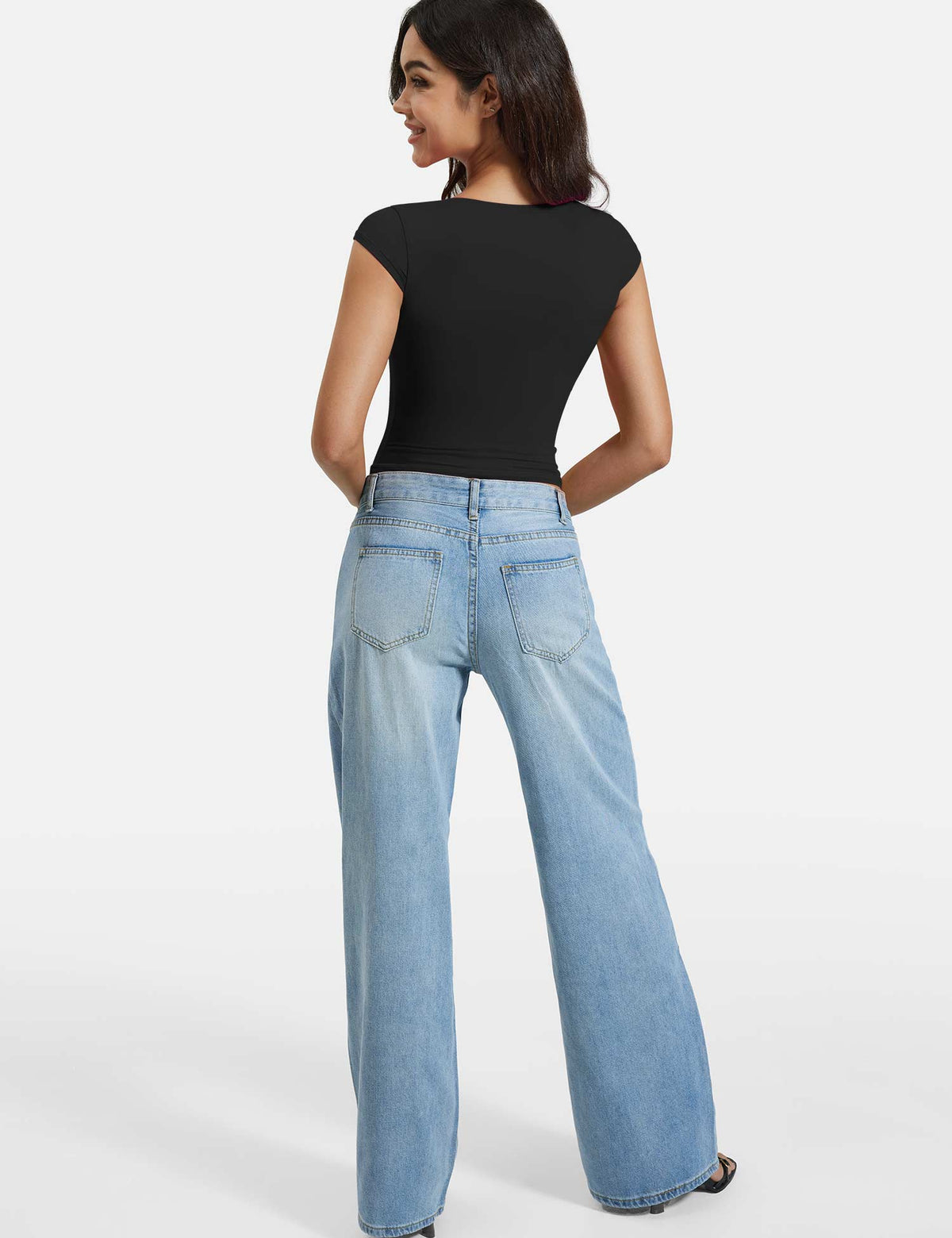 Haut Diva V Neck - AERLO