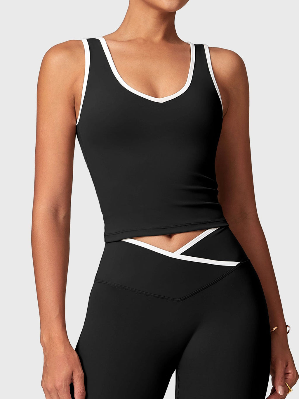 Alberta Contrast Trim Tank - AERLO