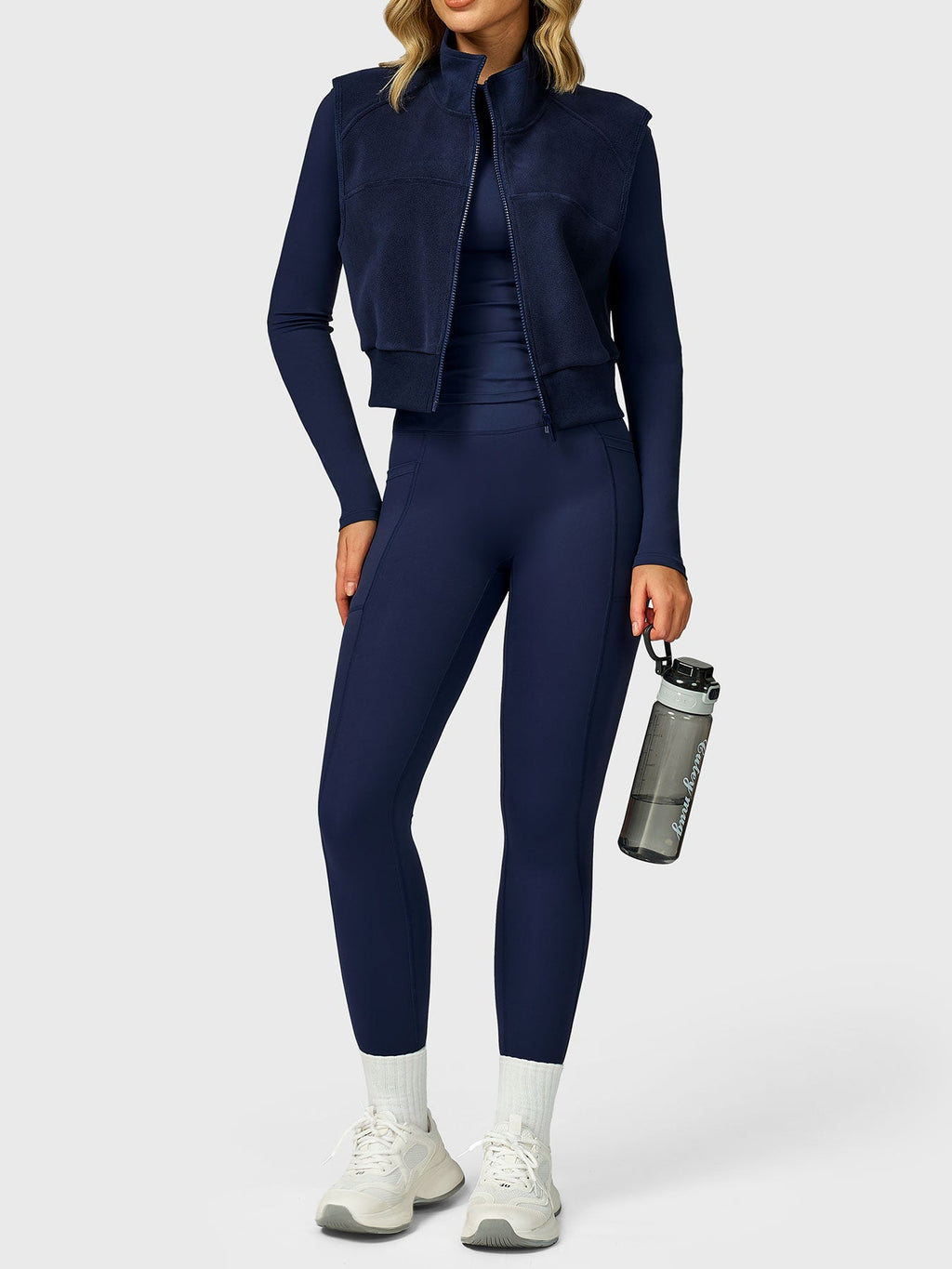 Eden Cropped Fleece Vest - AERLO