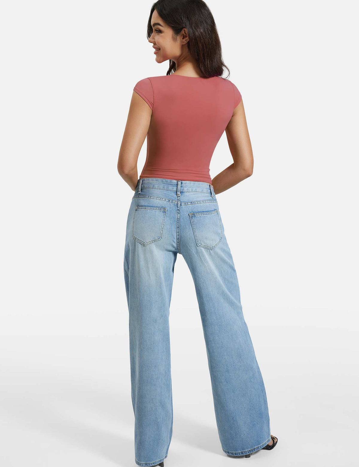 Haut Diva V Neck - AERLO