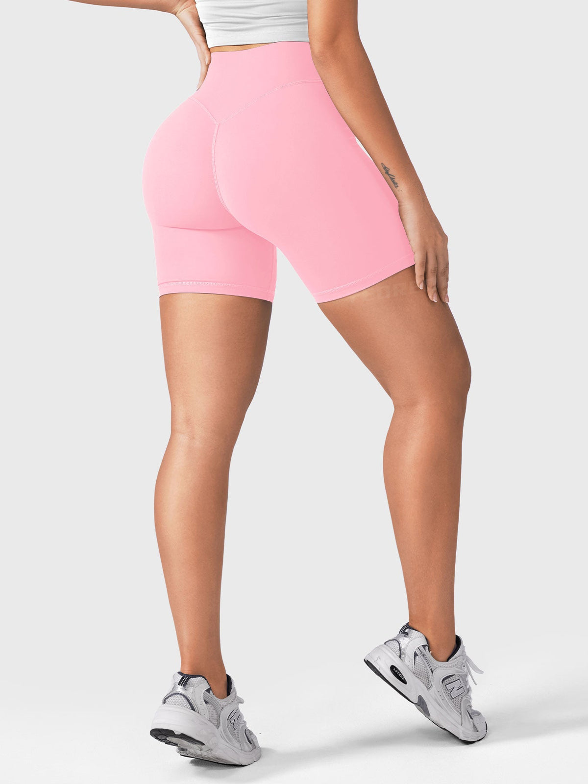 Short Craze 6" Scrunch - AERLO