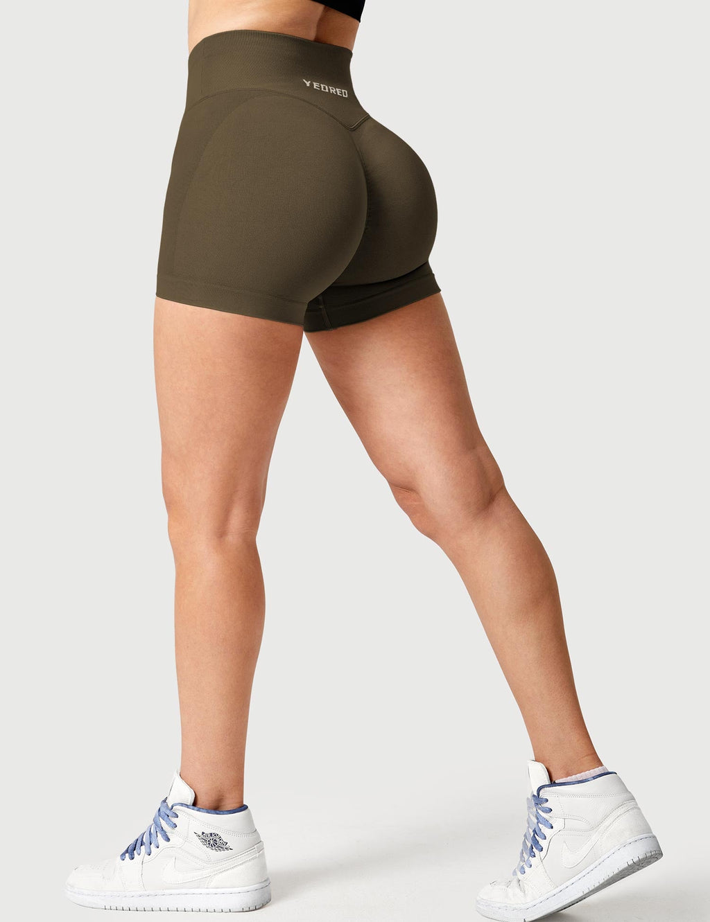 Short 3.6”Amplify V-Waistband - AERLO