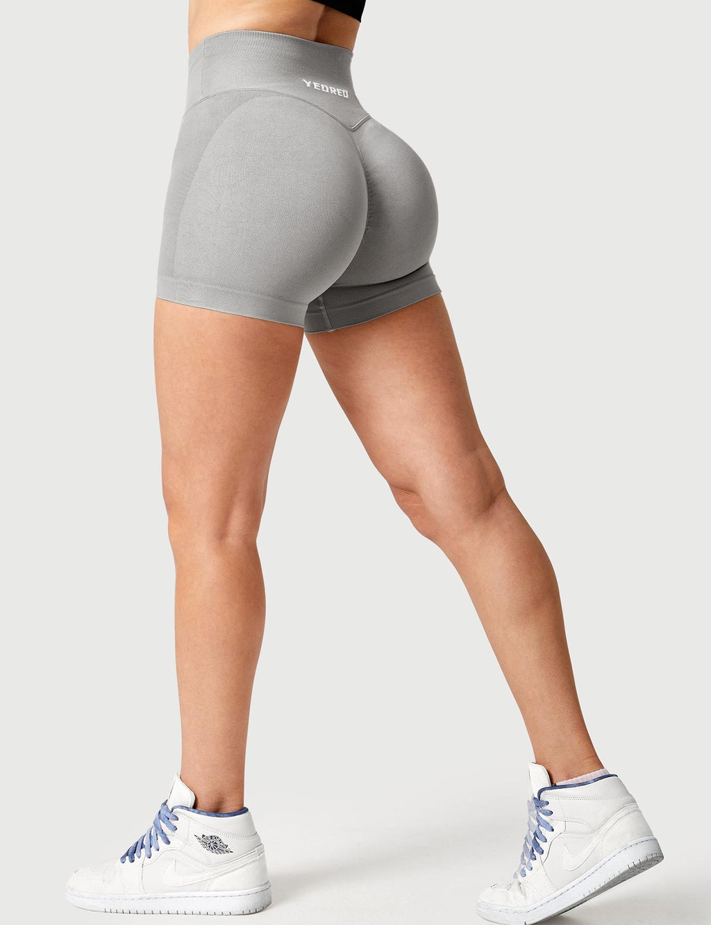 Short 3.6”Amplify V-Waistband - AERLO