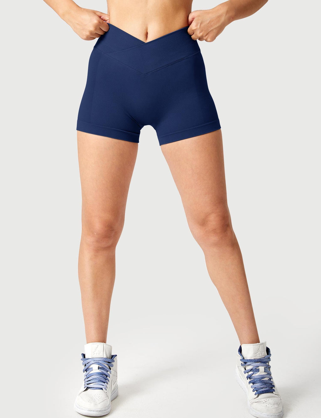 Short 3.6”Amplify V-Waistband - AERLO
